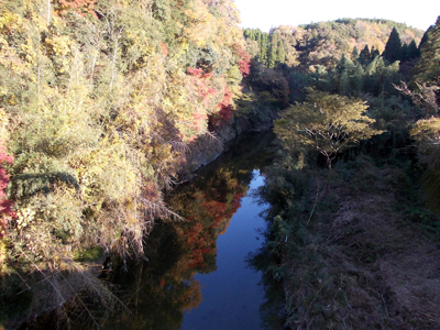 千葉県内秋の観光なら、養老渓谷の紅葉・ハイキング。レンタカー日帰り旅行体験記